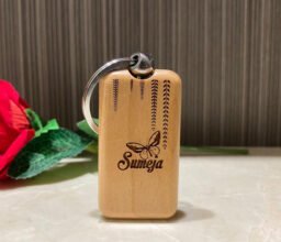 Alternative view of Personalised Wooden Keychain With Photo