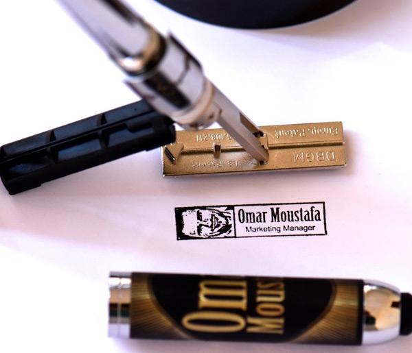 Heri smart Mini Stamp pen with hand base - Image 4