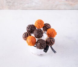 Alternative view of Halloween Pops