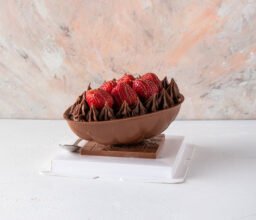 Gourmet Easter Egg with Berries - Image 3
