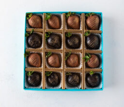 Dark and Milk Chocolate Strawberries Box