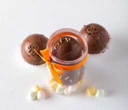 Alternative view of Hot Chocolate Bomb Set
