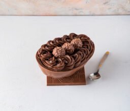 Alternative view of Hazelnut Easter Treat