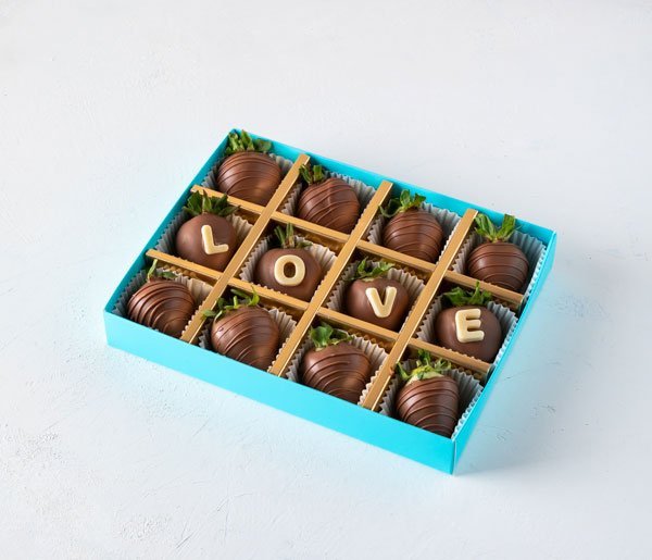Milk Chocolate Strawberries Box - Image 2