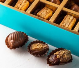 Baklawa, Dates and Chocolate Gift Box - Image 3