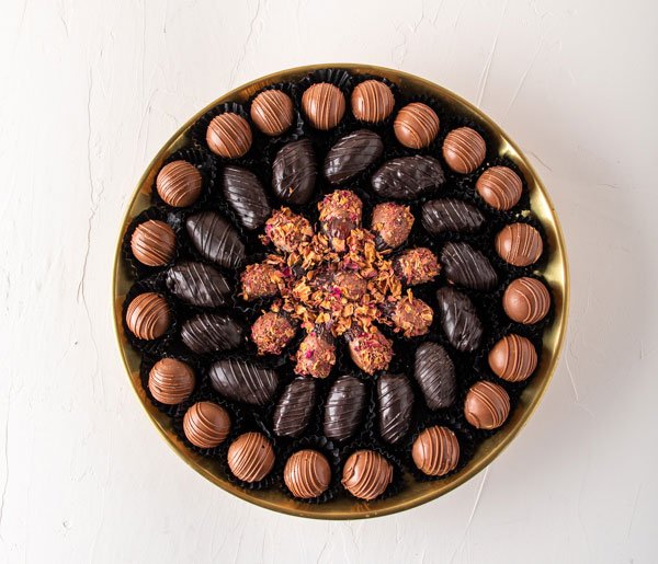 EID Gift, Truffles and Dates arrangement