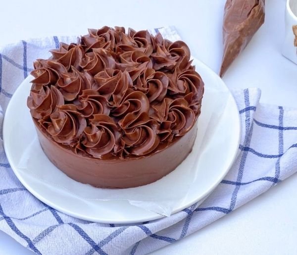 Sugar Free, Gluten Free, Keto Chocolate Fudge Cake