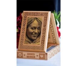 Surprise Her With Monalisa - Image 4