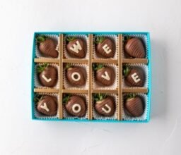 Fathers Day Chocolate Strawberries - Image 3