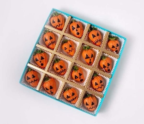 16pcs Chocolate Strawberry Pumpkins
