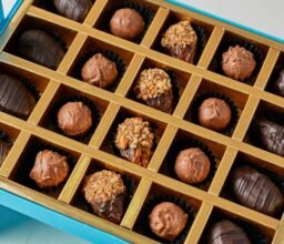 Alternative view of 20pcs Designer Box with Dates