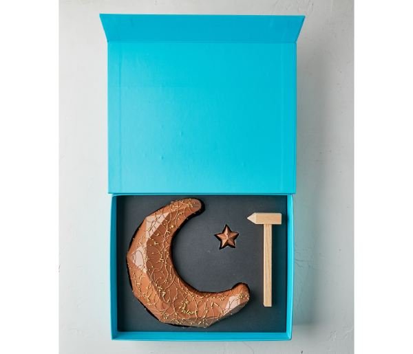 Edible Crescent Pinata - Image 2