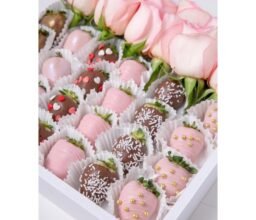 Alternative view of 24pcs Strawberries and Roses