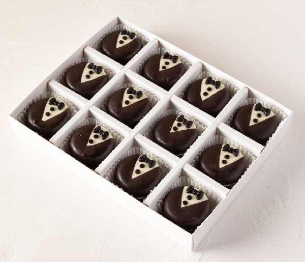 Suit up Chocolate Covered Oreos