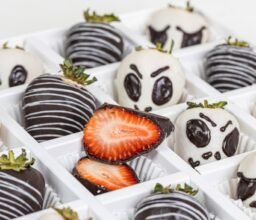 Jack Skellington Strawberries - Image 3