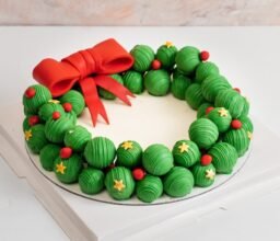 Alternative view of Truffles and Cake pops Wreath