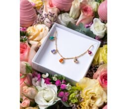 Alternative view of Estelle Necklace Hamper