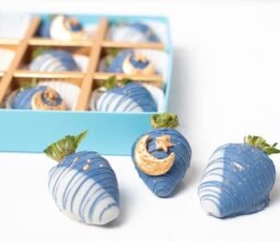Chocolate Covered Eid Special Strawberries - Image 3