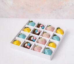 16 Chocolate Covered Strawberries