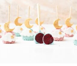 Pink and Blue Cake pops - Image 3
