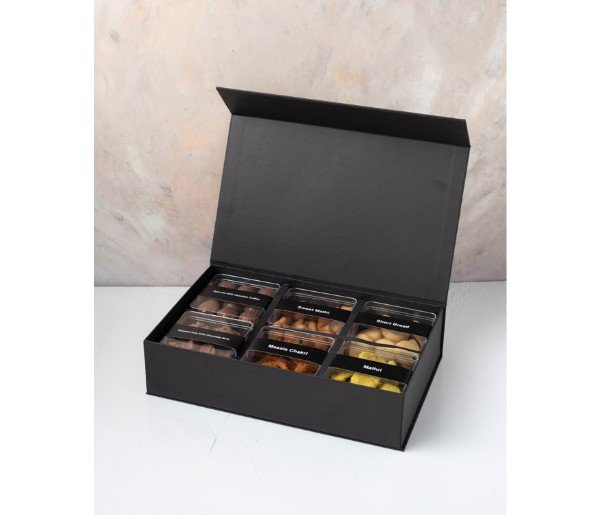 Premium Sweet And Savory Gift Box