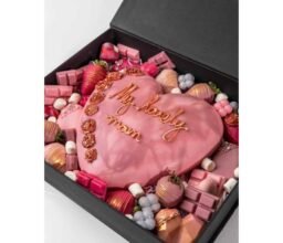 Alternative view of Mother's Day Special Sweet Box
