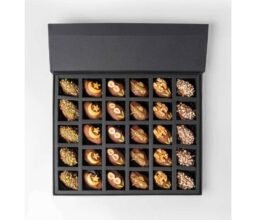 Alternative view of 30 Designer Dates