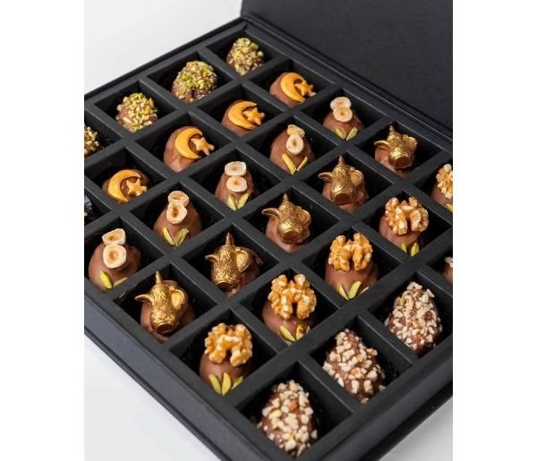 30 Designer Dates - Image 3