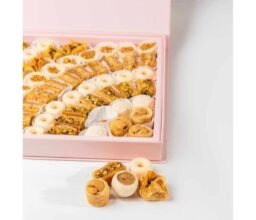 Baklawa and Chocolates Gift Box - Image 4