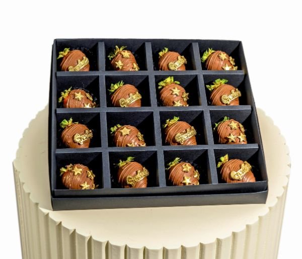Graduation theme 16 Strawberries - Image 2