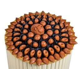 77 Assorted Milk chocolates EID AL ADHA Gift Tray