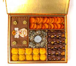 Alternative view of Ganpathi Gift Box