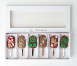 Alternative view of Christma's 24 Cakesicles