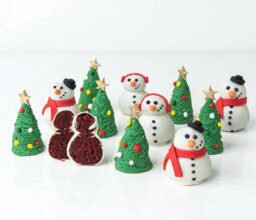 Alternative view of Snowman And Trees Cake Pops
