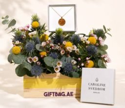 Golden Glow Hamper with Chloe Rocks Necklace