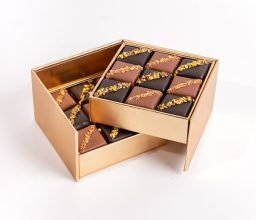 Alternative view of Grand Reserve Chocolates