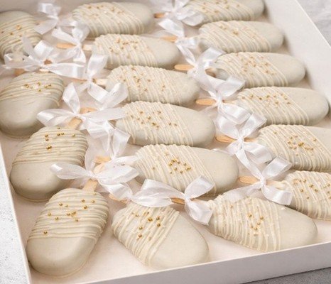 Decorated Cakesicles (Pack of 6)