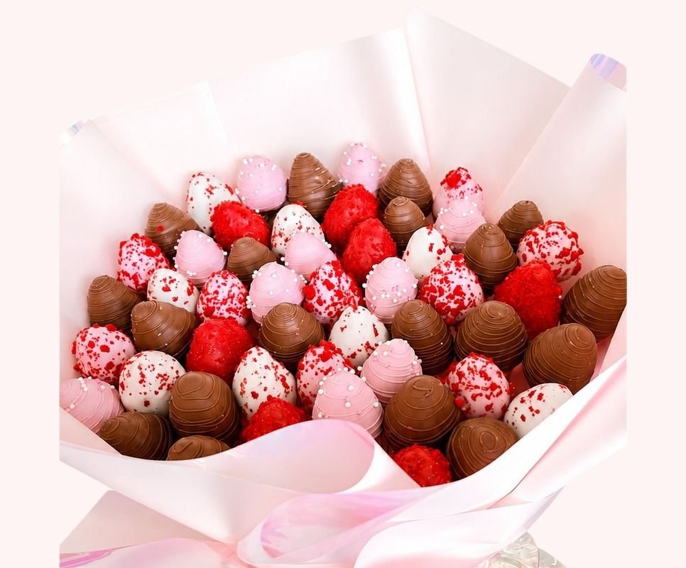 Blush Ruby Strawberry Bouquet - Image 3