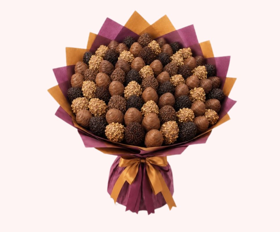Medium Size Luxury Strawberry Chocolate Bouquet - Image 2